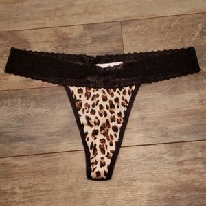 VS Thong Panties